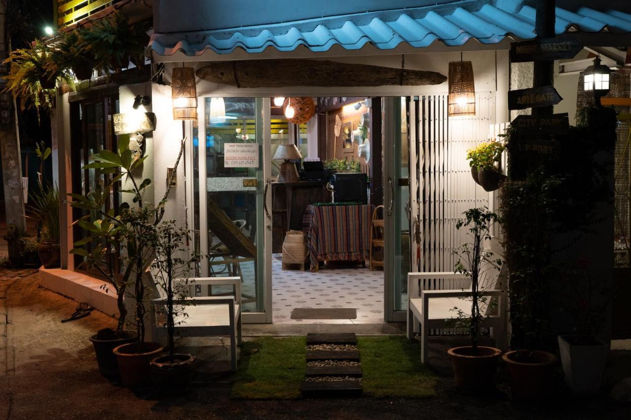 Past Tense Hostel Chiang Mai Exterior foto