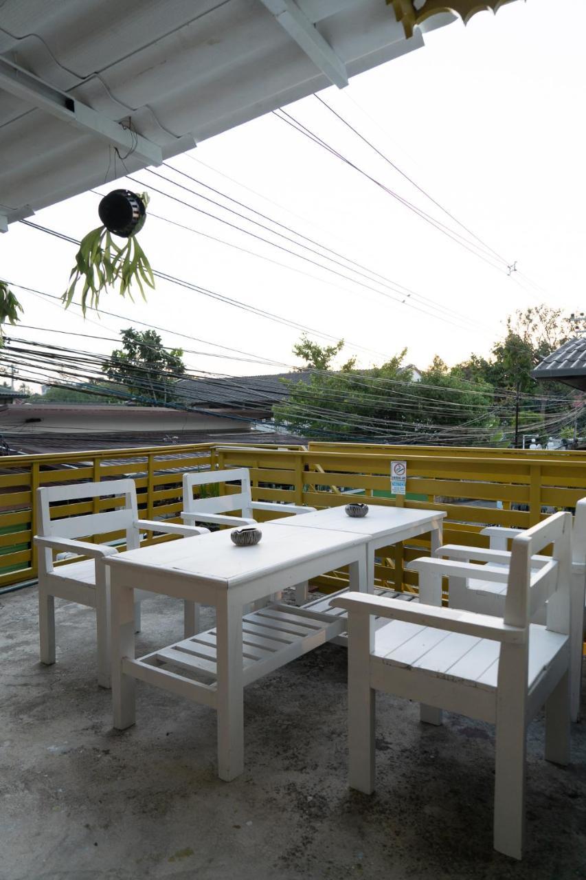Past Tense Hostel Chiang Mai Exterior foto