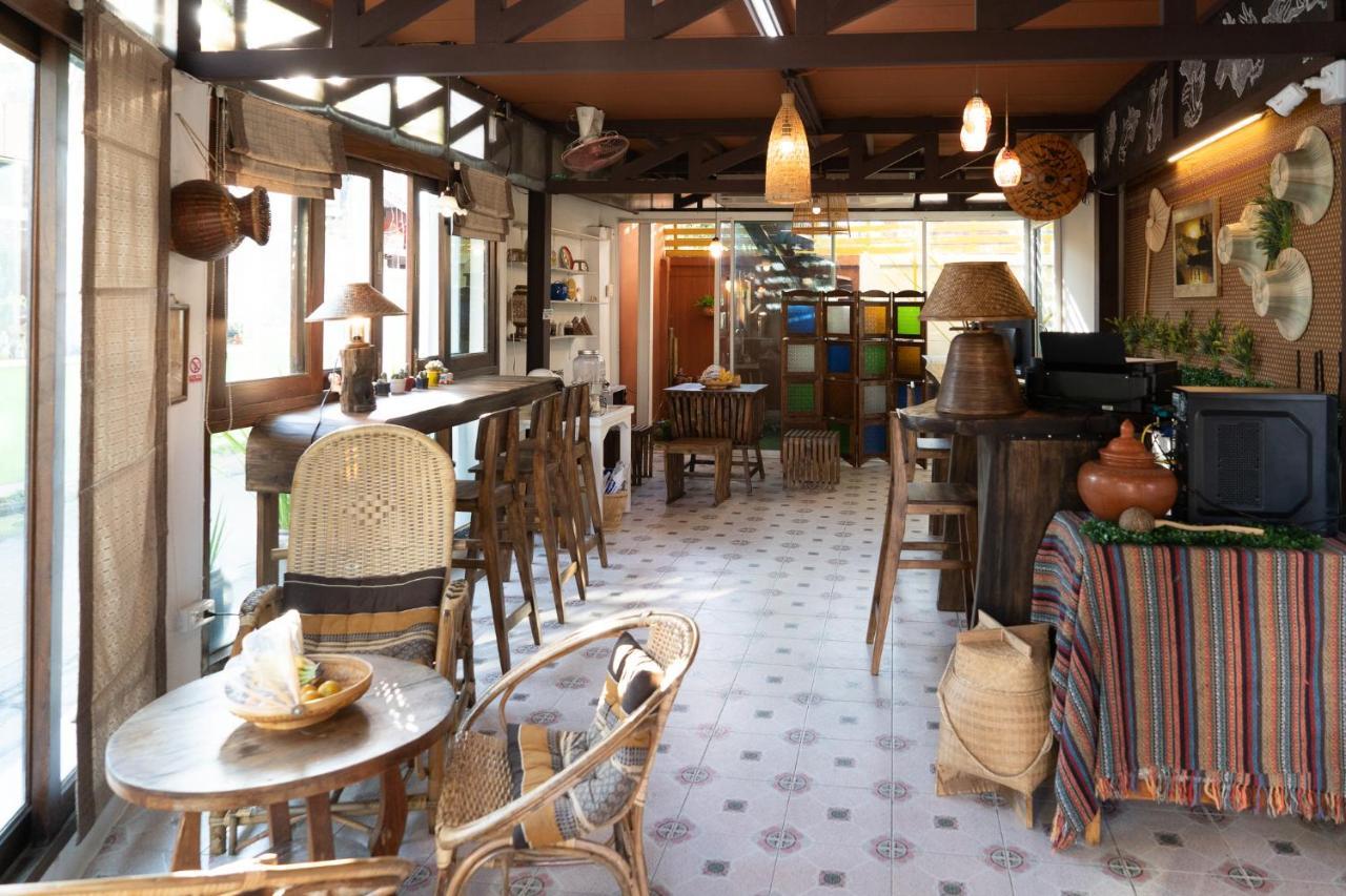 Past Tense Hostel Chiang Mai Exterior foto